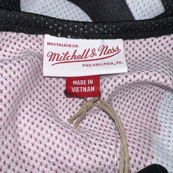 Mitchell & Ness Chicago Bulls Jumbotron Tank Men’s Size Medium - Picture 2 of 7